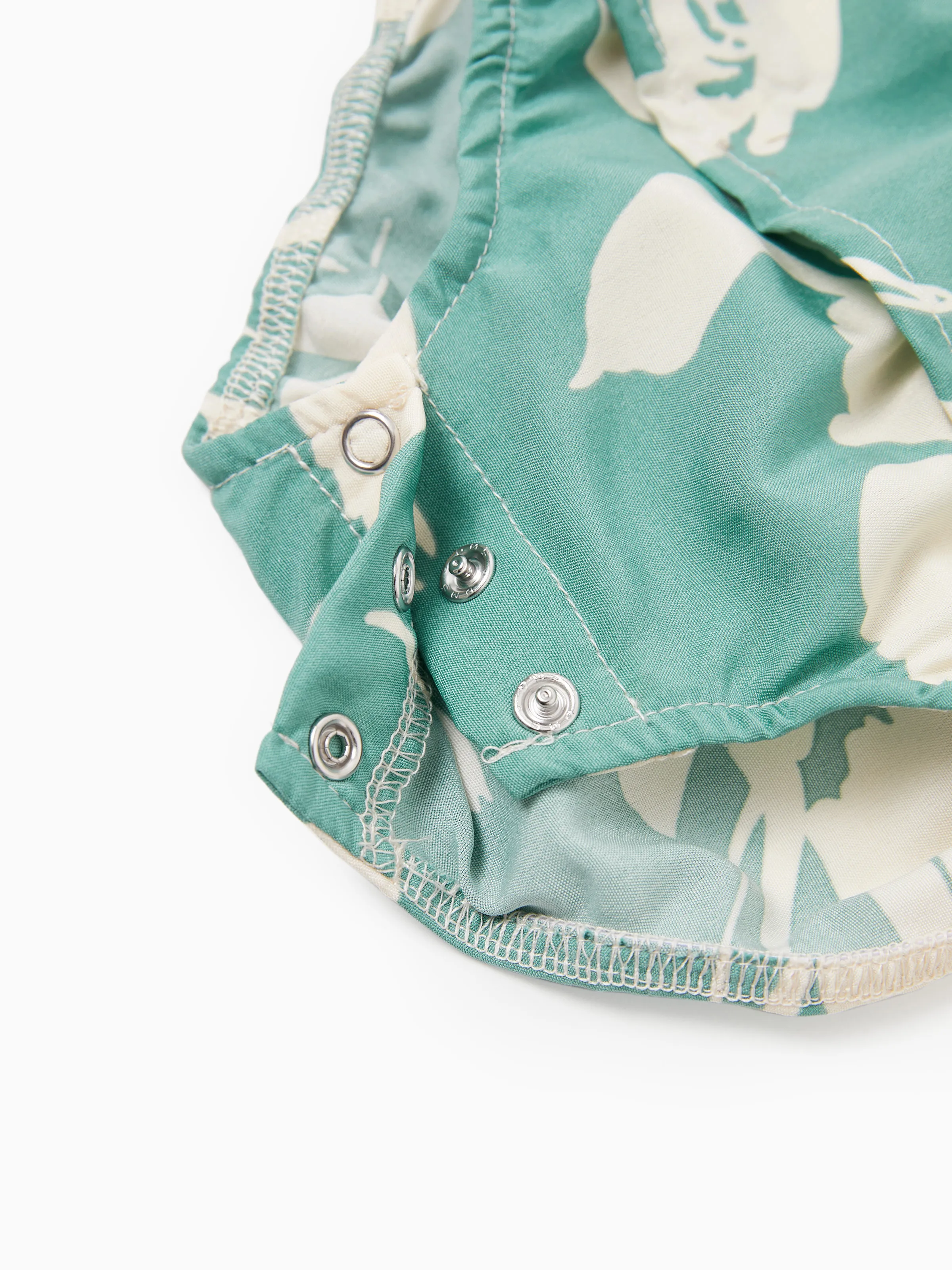 Daddy & Daughter Leaf Print Green Short-sleeve Shirt or Sling Shirred Dress Set Green - Image 15