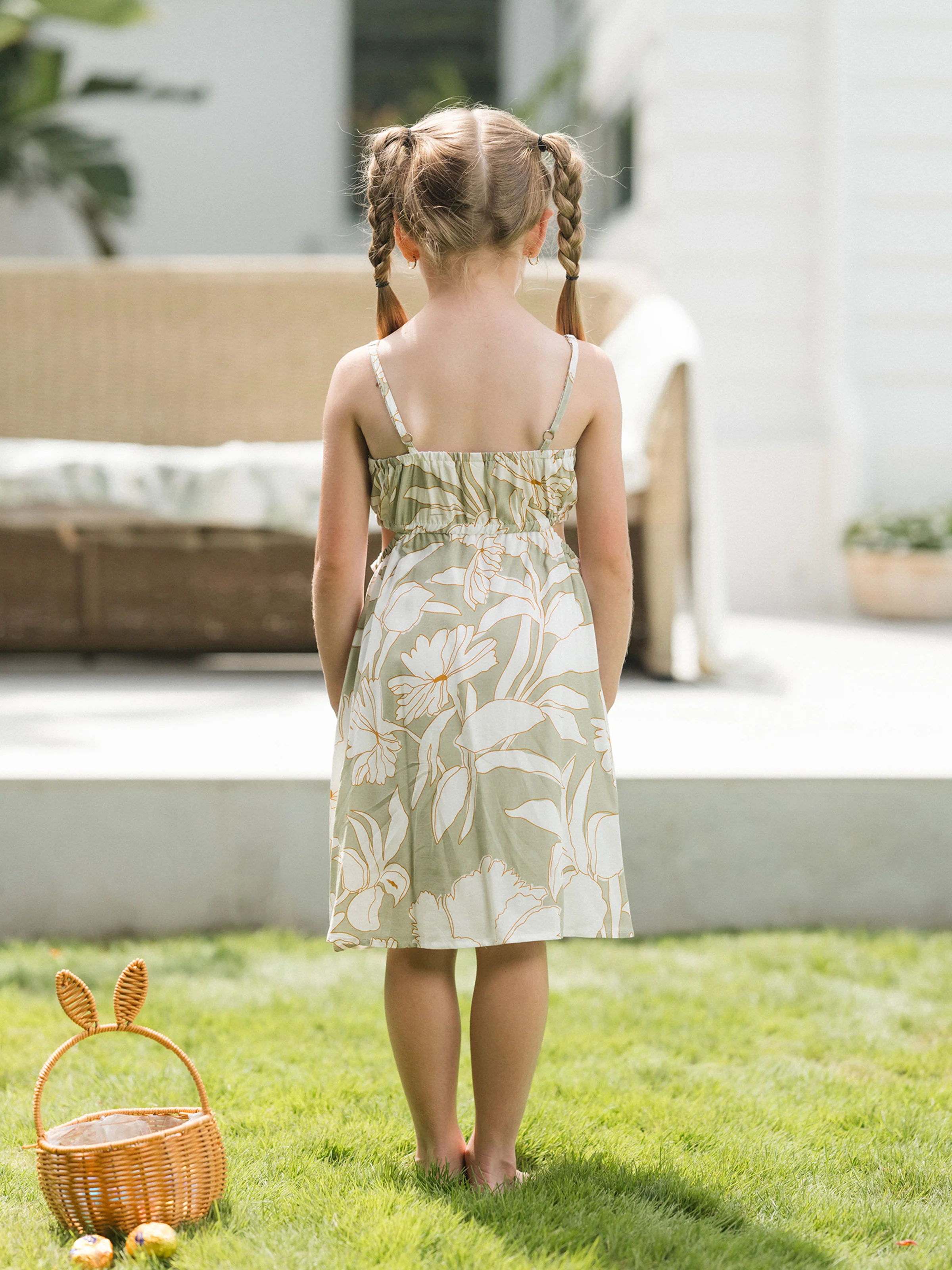 Mommy & me Outfits Tropical Floral Print Strap Dress or Short-sleeve Colorblock Shirts Set Pale Green - Image 11