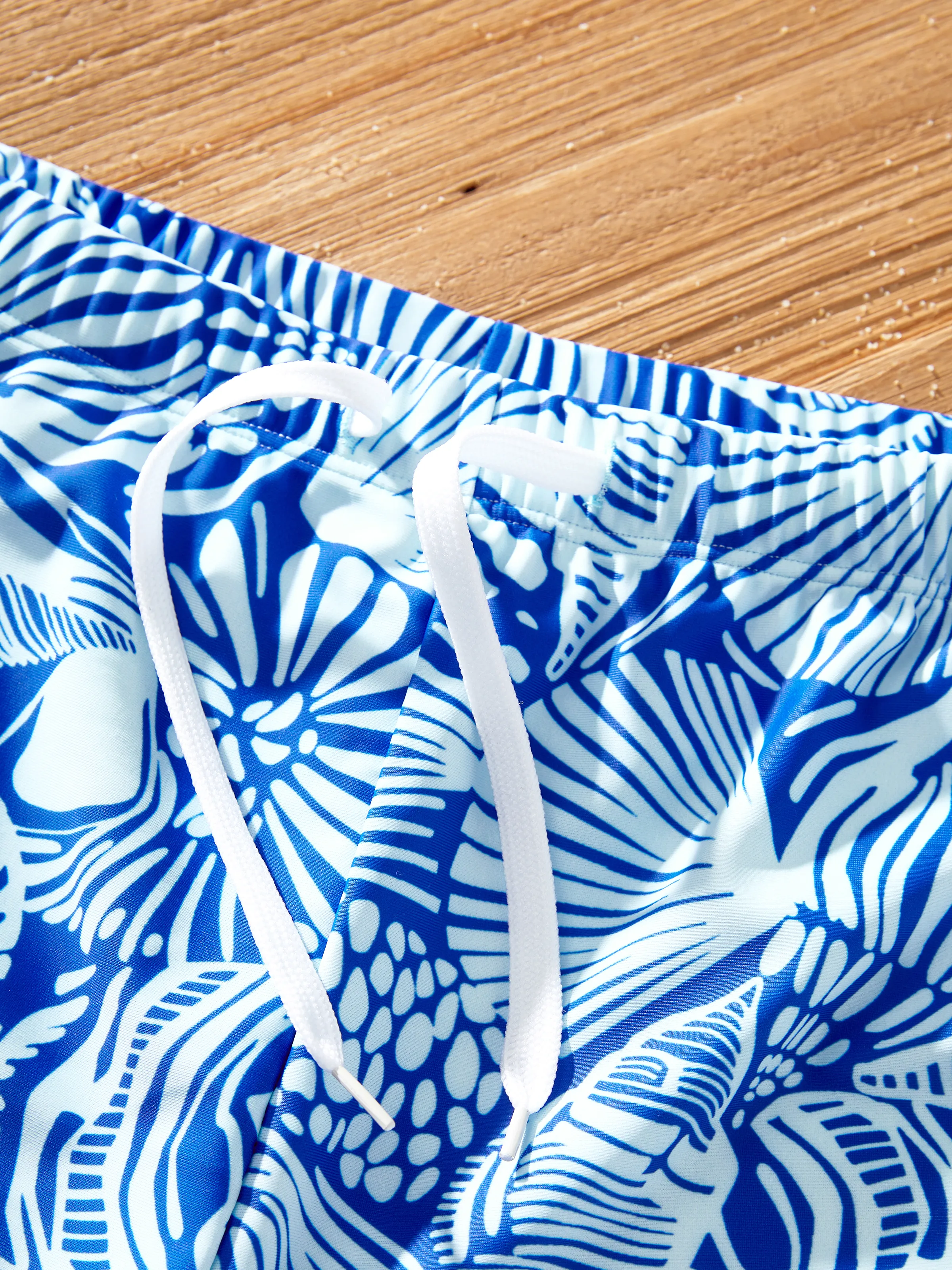 Daddy & Son Shell Print Swimwear Floral two-piece Bikini & Swim Shorts Set for Mom, Dad, & Kids, Perfect for Beach Days & Pool Parties Blue - Image 8
