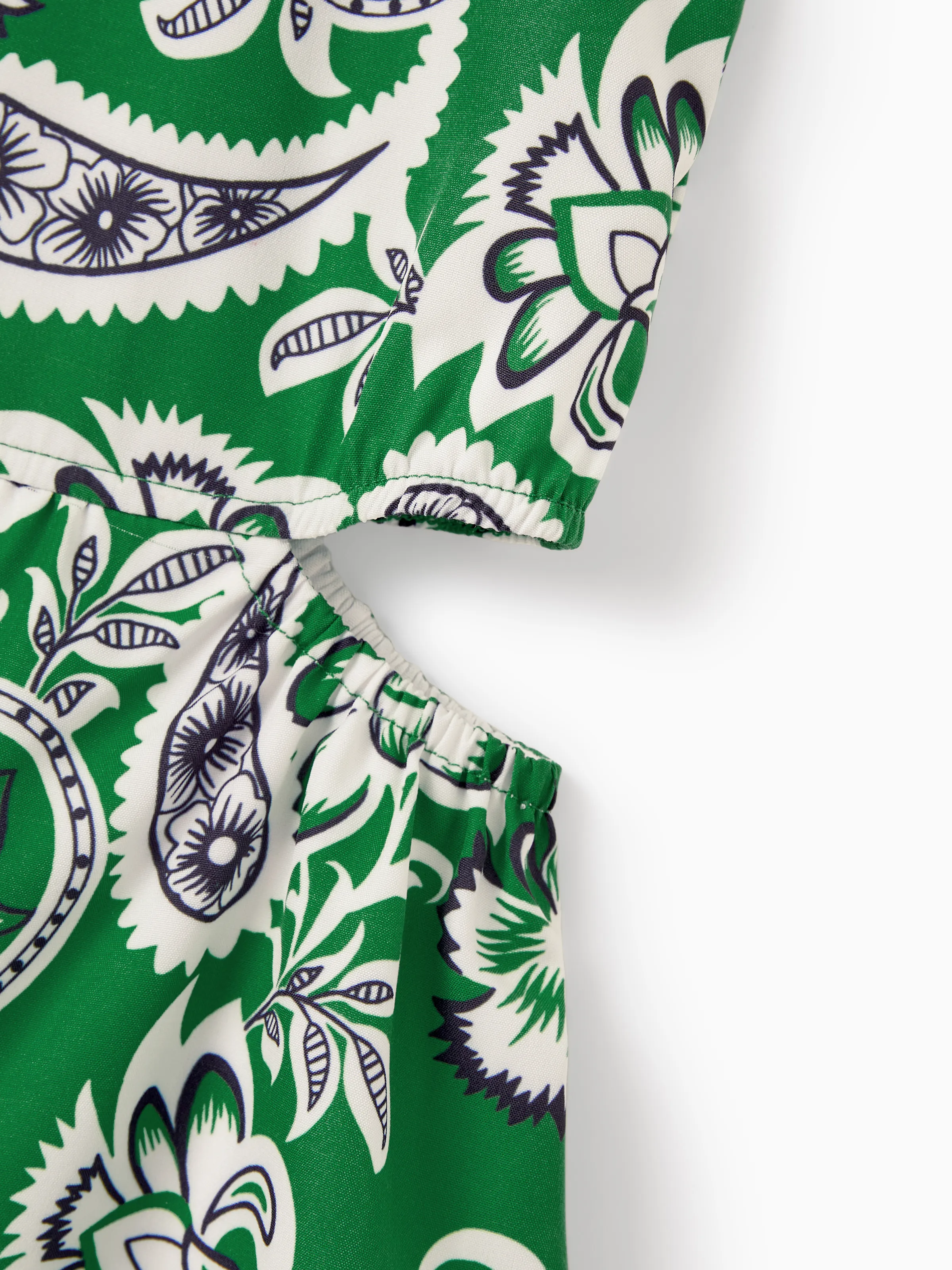 Mommy & me Outfits Set Floral Print Short-sleeve Collar Shirt or Strappy Smocked  Dress for Summer Vacation Green - Image 17